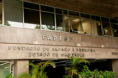 FAPESP publica portaria sobre procedimentos com a COVID-19